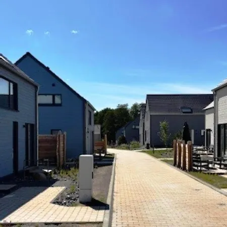 펜션 Familienhaus In Ruhiger Lage In *