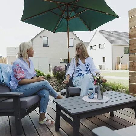 펜션 Familienhaus In Ruhiger Lage In *
