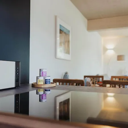 Familienhaus In Ruhiger Lage In * 사가드