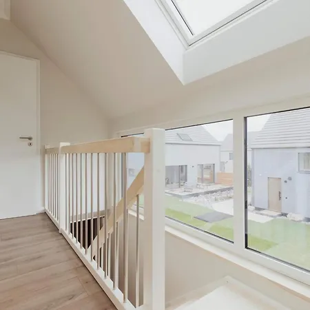 Familienhaus In Ruhiger Lage In * 사가드